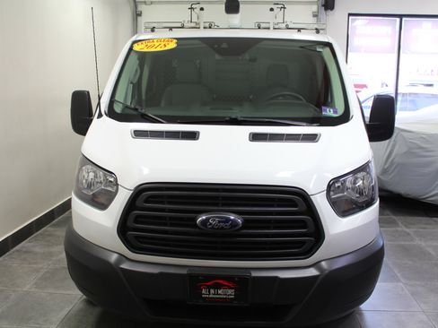 Used 2018 Ford Transit 250 130 Low Roof image 2