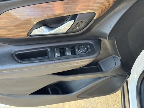 Used 2020 GMC Terrain SLE w/ Driver Convenience Package image 16