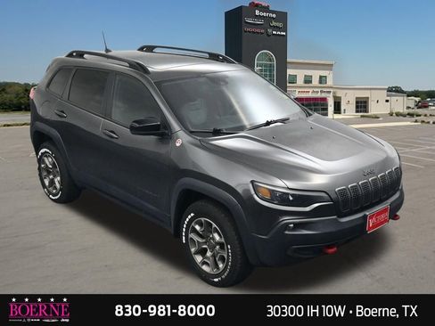 Used 2022 Jeep Cherokee Trailhawk w/ Sun, Sound & Nav Group AWD/4WD image 15