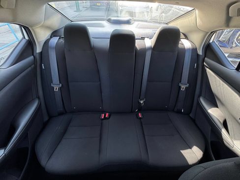 Used 2025 Nissan Sentra S FWD image 36