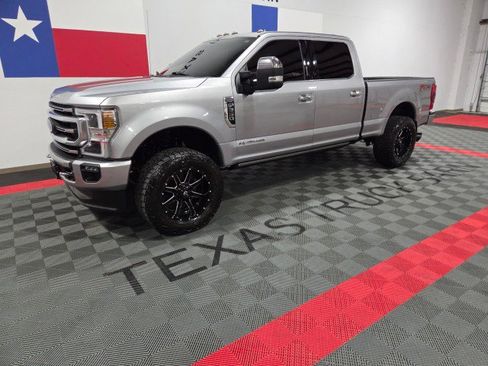 Used 2020 Ford F350 Platinum w/ FX4 Off-Road Package image 2