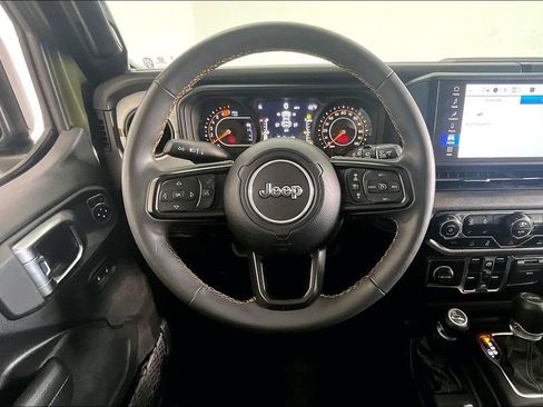 Used 2024 Jeep Wrangler Unlimited Sport AWD/4WD image 5