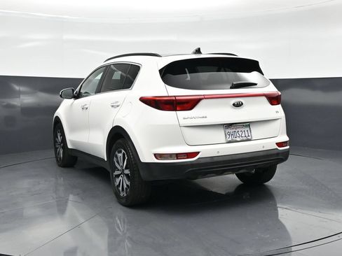 Used 2018 Kia Sportage EX w/ EX Technology Package FWD image 29