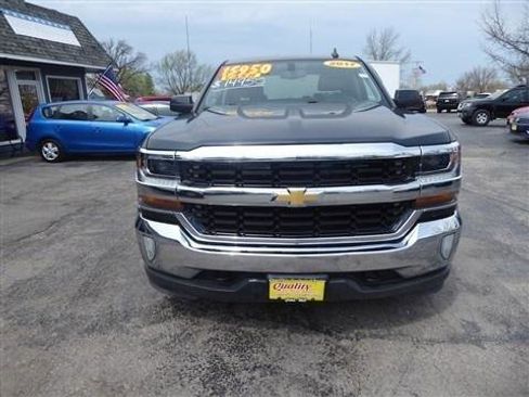 Used 2017 Chevrolet Silverado 1500 LT w/ All Star Edition image 4
