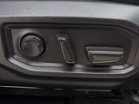 Used 2023 Toyota Tundra Limited w/ Power Package image 29