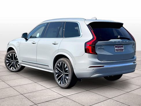 New 2026 Volvo XC90 T8 Plus w/ Protection Package Premier AWD/4WD image 3