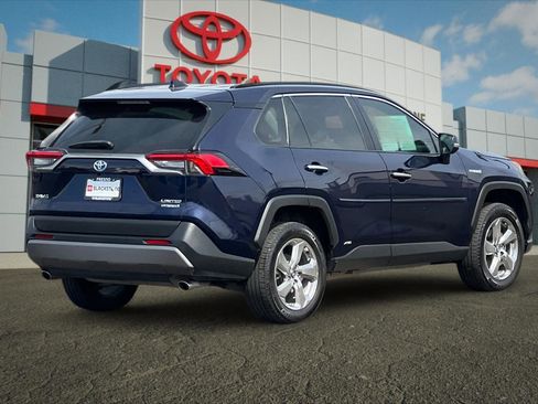 Certified 2020 Toyota RAV4 Limited AWD/4WD image 3