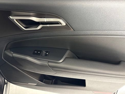 New 2026 Kia Sportage EX FWD image 13