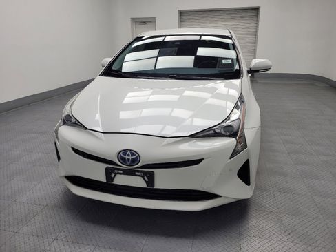 Used 2018 Toyota Prius Three image 15