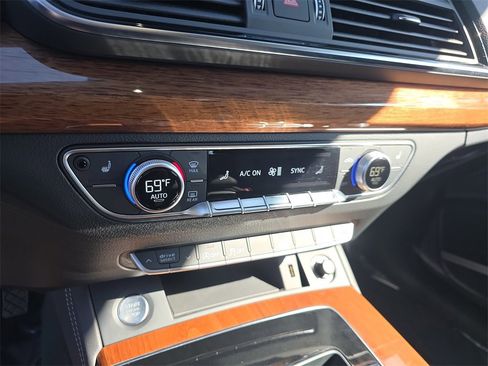 Used 2022 Audi Q5 2.0T Premium Plus w/ Premium Plus Package image 26