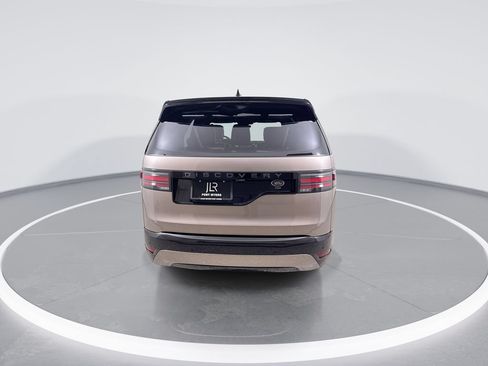 Used 2021 Land Rover Discovery HSE R-Dynamic AWD/4WD image 7