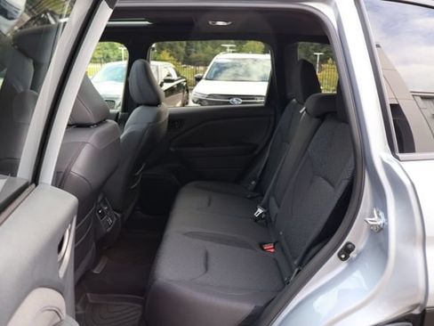 Certified 2025 Subaru Forester Premium w/ Convenience Package #1 AWD/4WD image 18