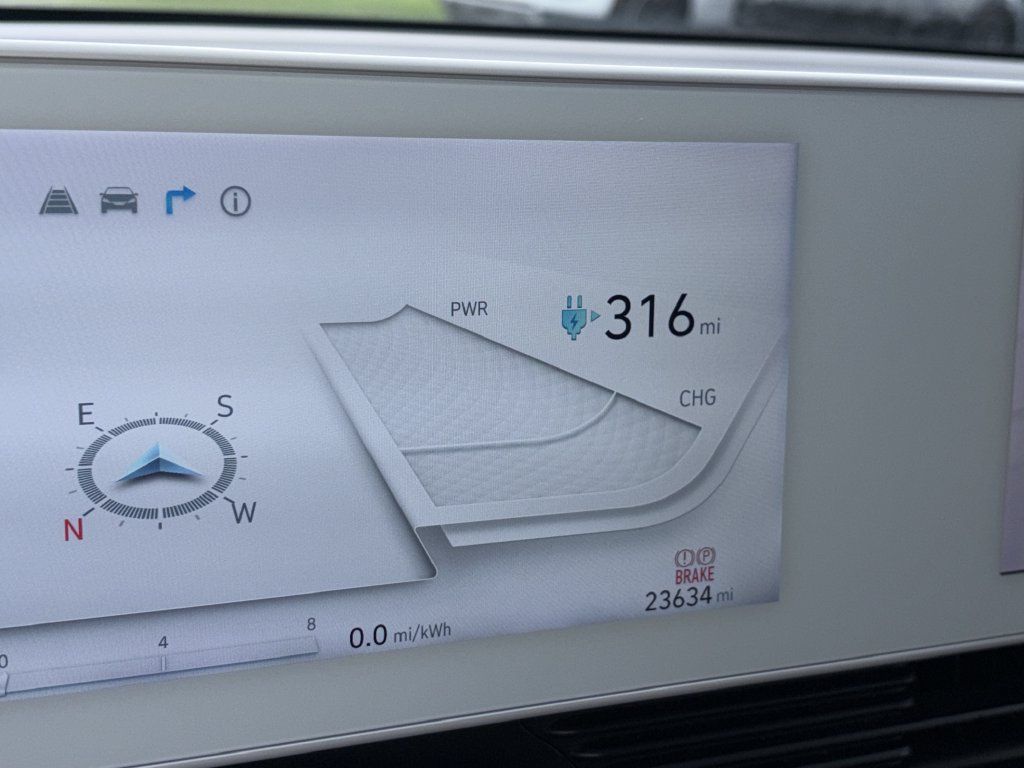 Used 2024 Hyundai Ioniq 5 SEL RWD image 8