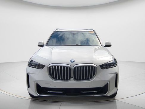 Used 2025 BMW X5 xDrive50e AWD/4WD image 8