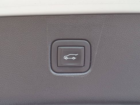 Used 2022 Chevrolet Blazer LT AWD/4WD image 11