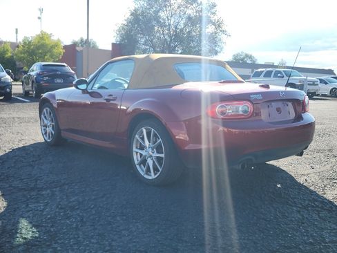 Used 2010 MAZDA MX-5 Miata Grand Touring w/ Premium Pkg RWD image 8