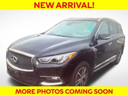 Used 2019 INFINITI QX60 Luxe w/ Essential Package