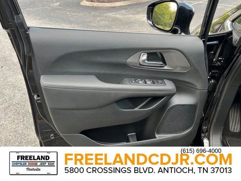 New 2026 Chrysler Voyager LX image 17