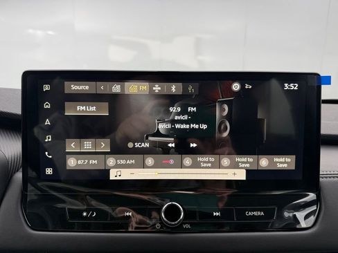 New 2026 Mitsubishi Outlander SE image 17