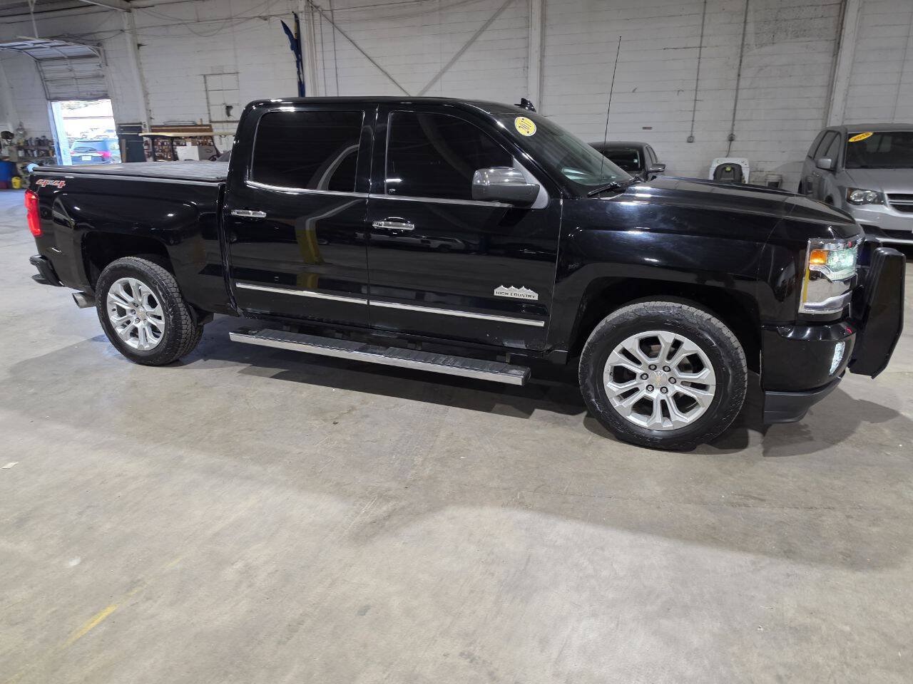 Used 2017 Chevrolet Silverado 1500 High Country AWD/4WD image 21