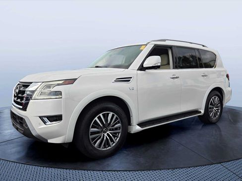 Used 2021 Nissan Armada SL w/ Captain's Chairs Package RWD image 2