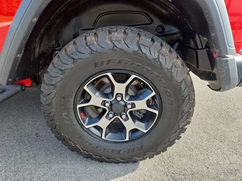 Used 2018 Jeep Wrangler Rubicon AWD/4WD image 30