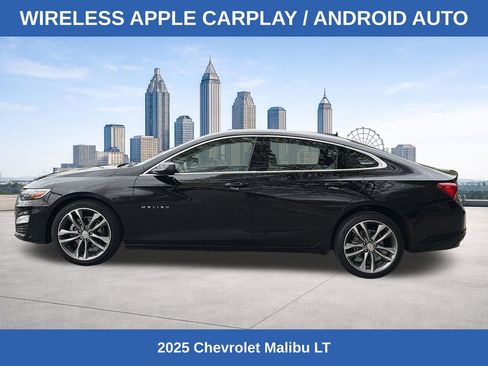 Used 2025 Chevrolet Malibu LT image 2