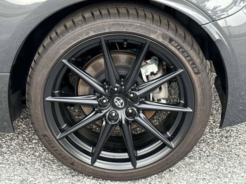 Used 2026 Toyota GR86 Premium w/ ALL Weather Mat Package (TMS) RWD image 12