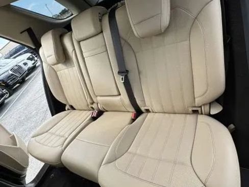 Used 2018 Mercedes-Benz GLE 350 w/ Premium 2 Package image 21