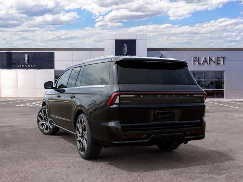 New 2027 Lincoln Navigator L Black Label AWD/4WD image 8