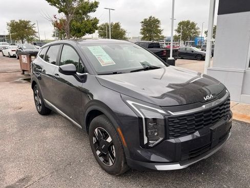 Used 2026 Kia Sportage LX AWD/4WD image 1