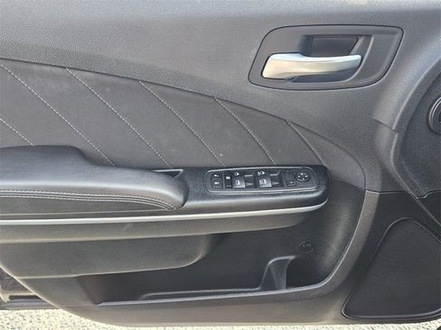 Used 2023 Dodge Charger SXT image 28
