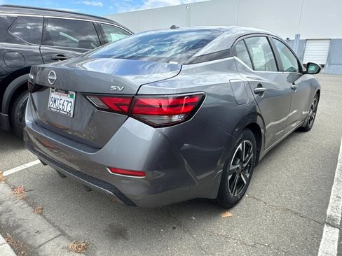 Certified 2024 Nissan Sentra SV FWD image 5