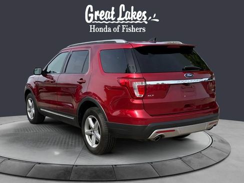 Used 2016 Ford Explorer XLT AWD/4WD image 3