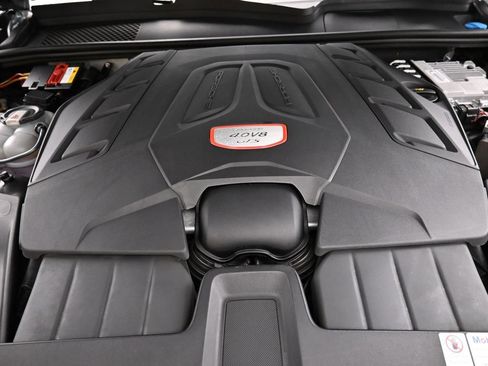 Certified 2021 Porsche Cayenne GTS AWD/4WD image 20