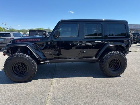 Used 2025 Jeep Wrangler Unlimited Rubicon AWD/4WD image 2