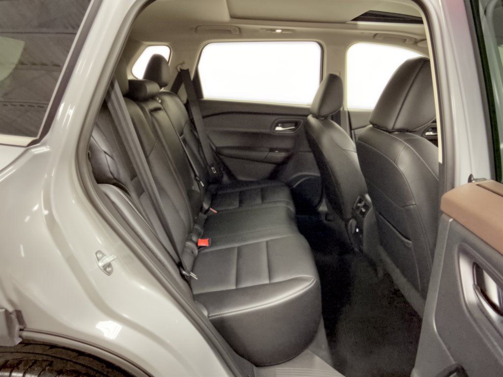 Used 2023 Nissan Rogue SL w/ SL Premium Package FWD image 29