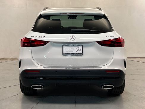 New 2026 Mercedes-Benz GLA 250 4MATIC image 4