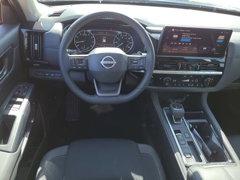 New 2026 Nissan Pathfinder SV image 11