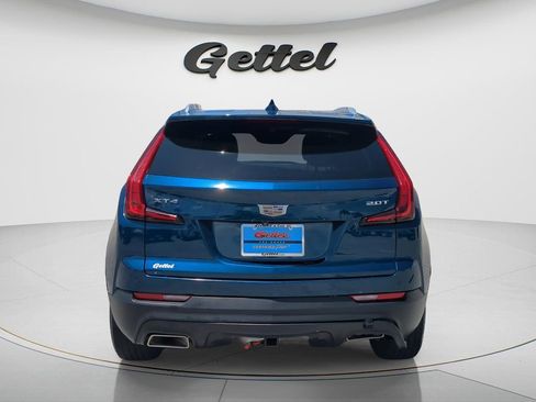 Used 2019 Cadillac XT4 Luxury w/ Cold Weather Package FWD image 6