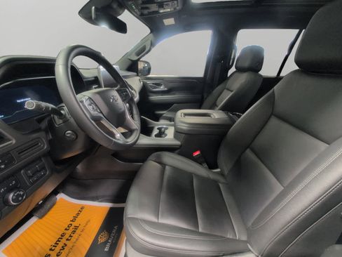 Used 2024 Chevrolet Tahoe Z71 w/ Luxury Package image 9