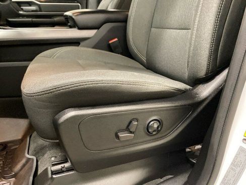 Used 2021 RAM 1500 Big Horn image 17