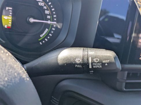 Used 2024 Jeep Wrangler Unlimited Sahara w/ Technology Group image 32