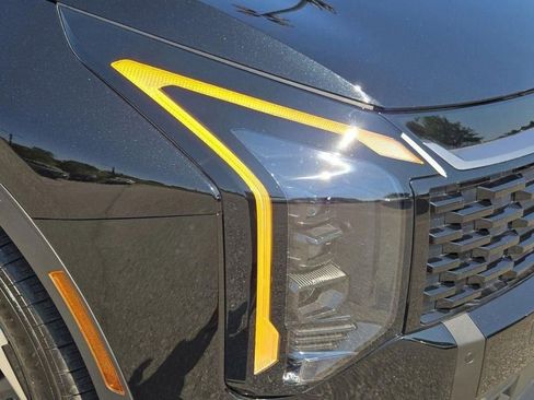 New 2026 Kia Sportage EX w/ EX Panoramic Sunroof Package image 5