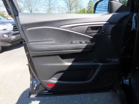 Certified 2023 Honda Passport EX-L image 15