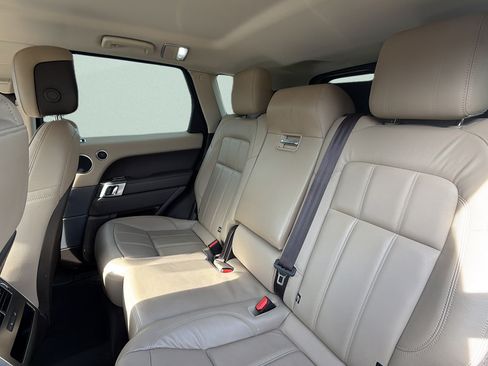 Used 2019 Land Rover Range Rover Sport SE AWD/4WD image 24