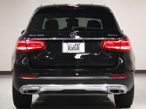 Used 2018 Mercedes-Benz GLC 300 4MATIC image 11