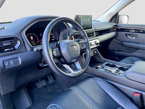 Used 2024 Honda Pilot EX-L image 9