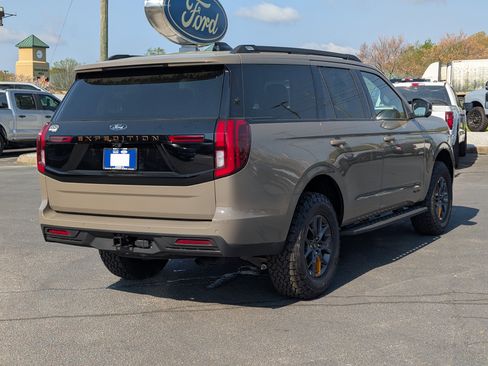 New 2026 Ford Expedition Tremor image 9