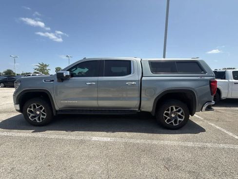 Used 2024 GMC Sierra 1500 SLT w/ SLT Convenience Package AWD/4WD image 4